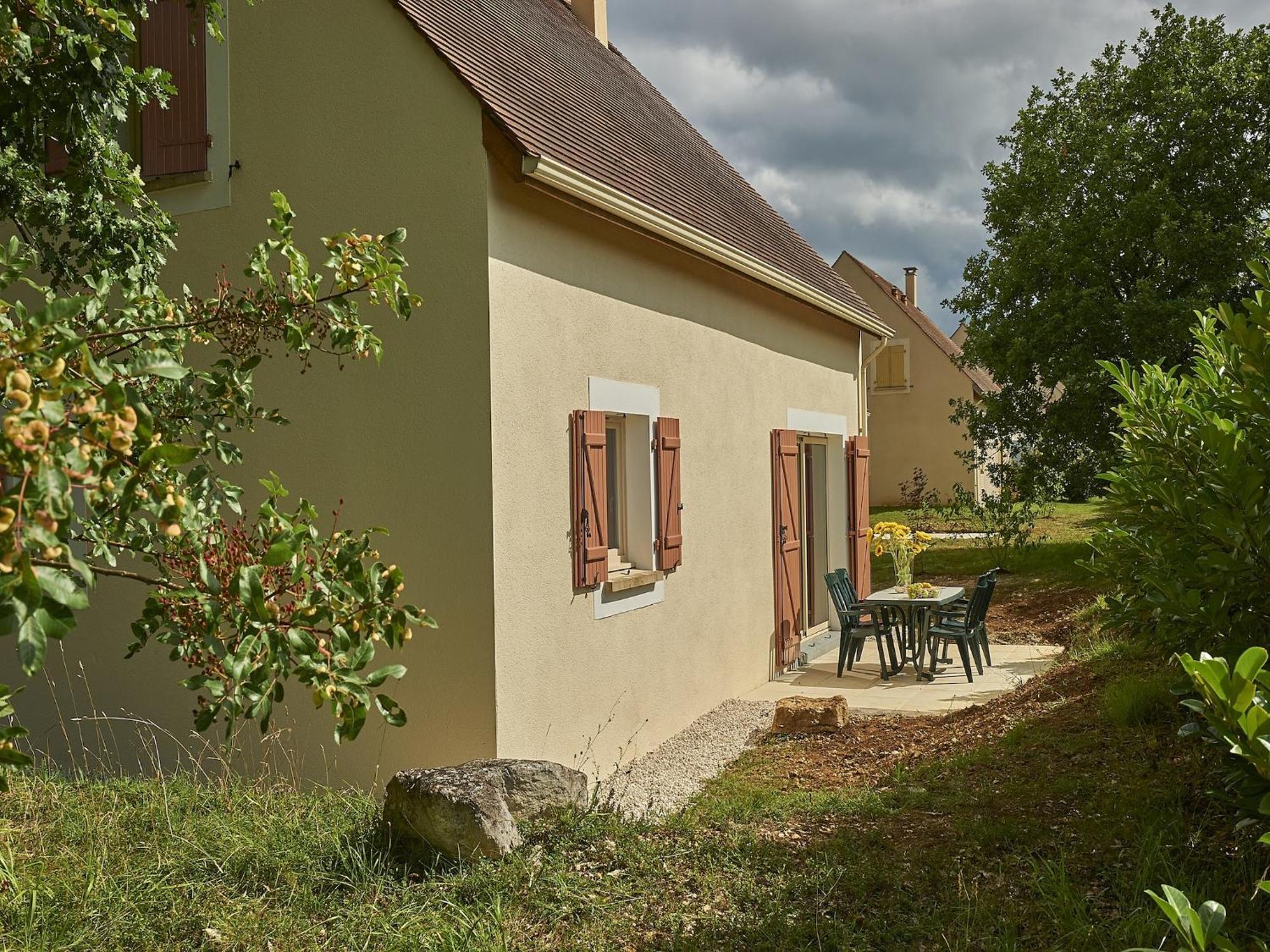 Holiday Home In Lanzac With Private Garden Exterior photo